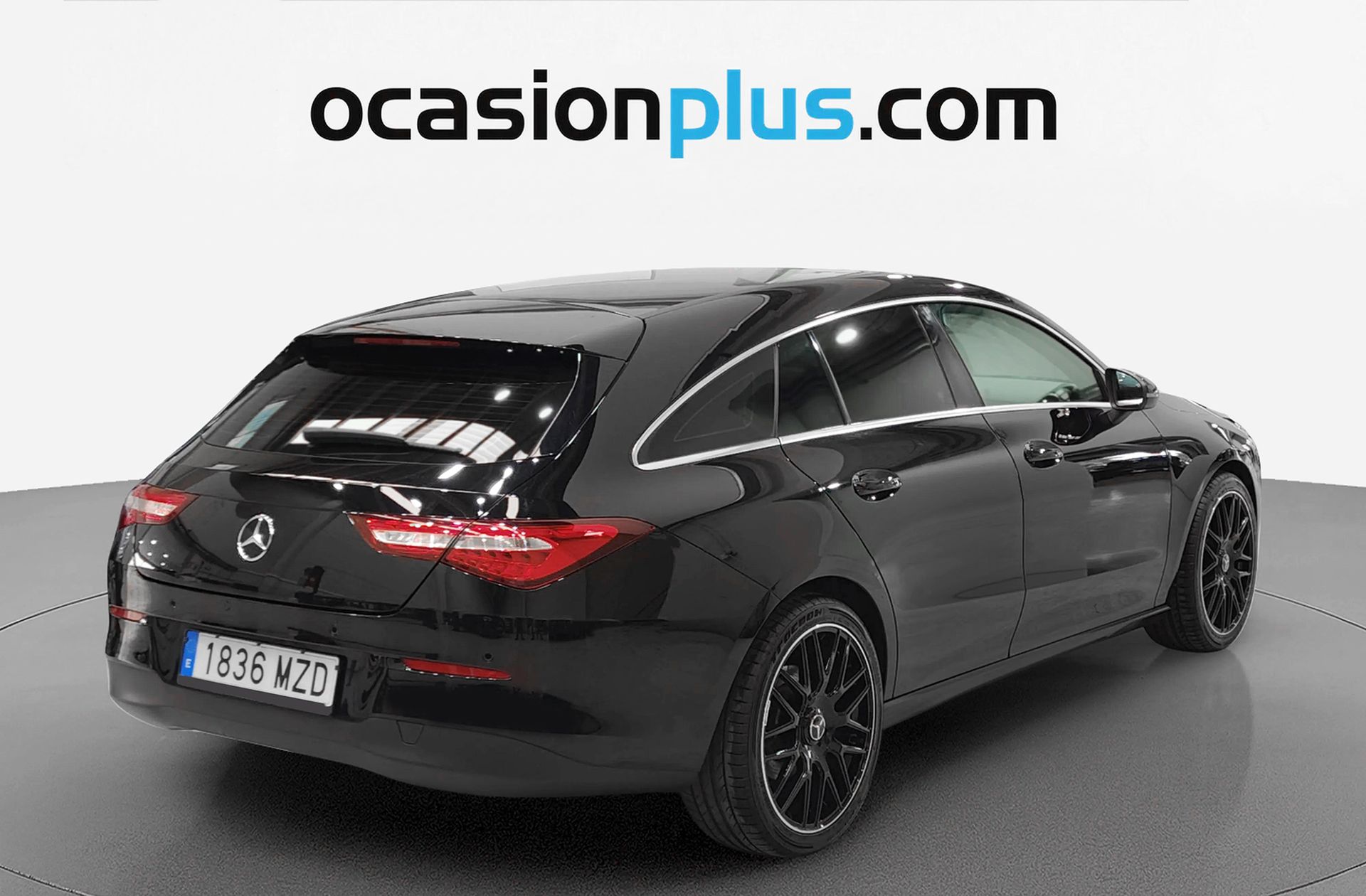 Mercedes-Benz CLA Shooting Brake 180 - foto 4