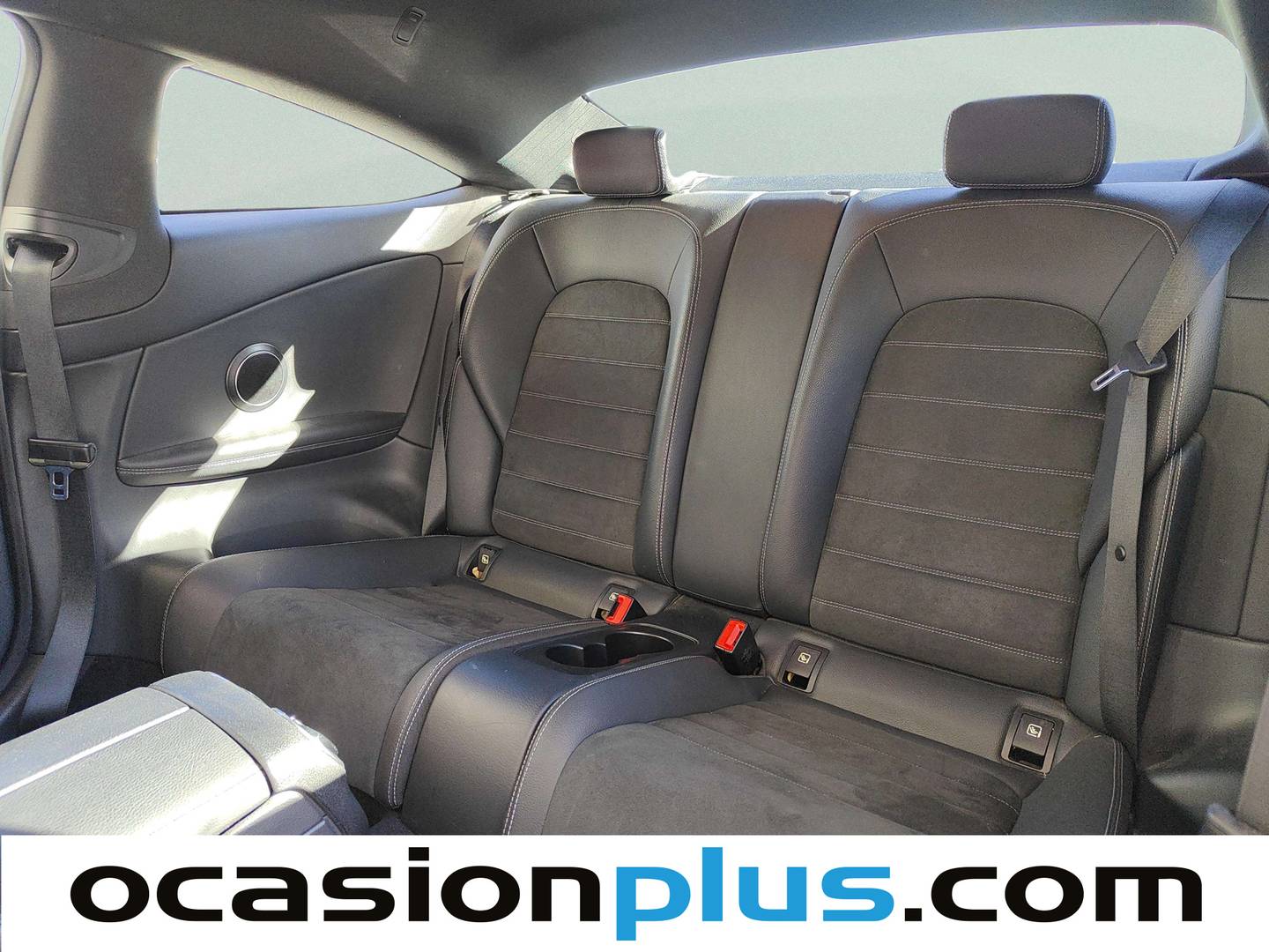 Foto asientos traseros Mercedes Clase C Mercedes Clase C Coupe 220 d (194 CV)