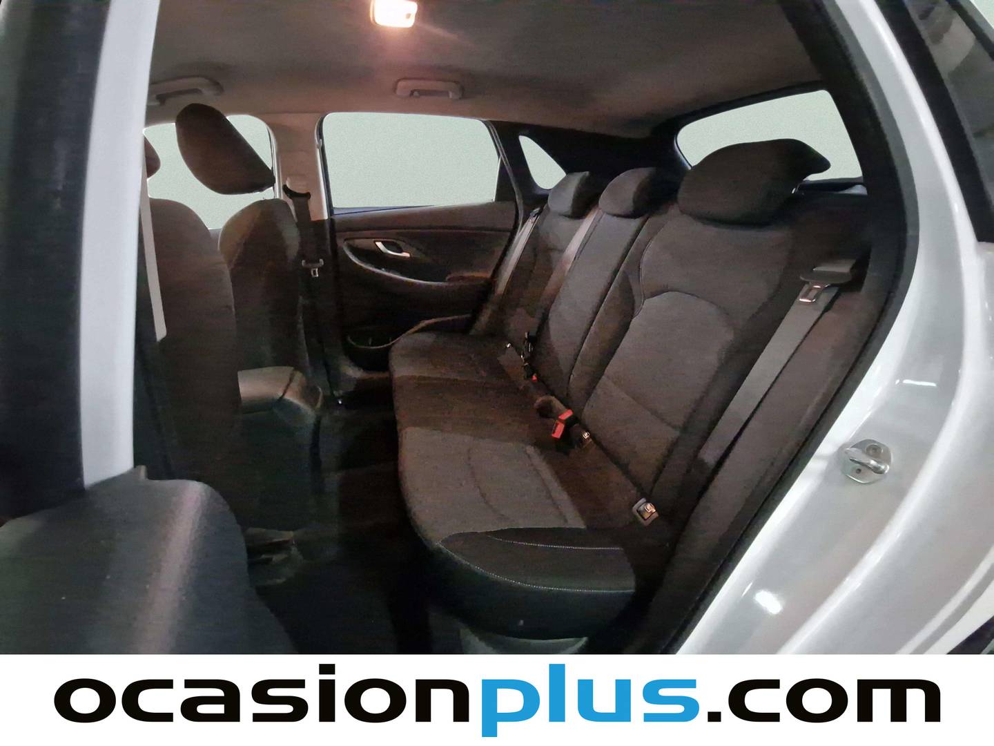 Foto asientos traseros Hyundai i30 Hyundai i30 1.6 CRDI 48V Klass (136 CV)