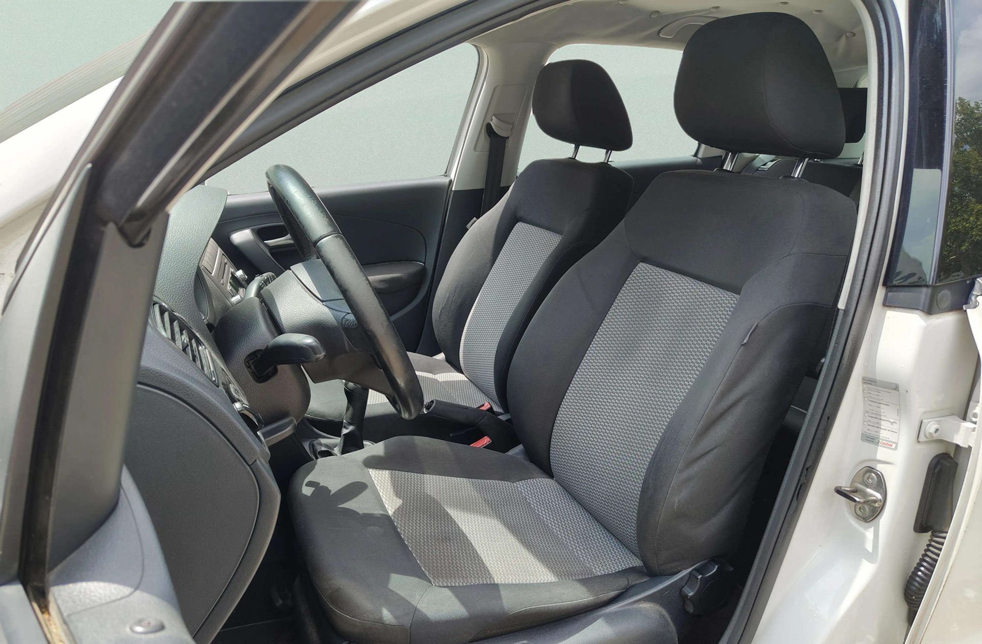 Volkswagen Polo Advance 1.2 TSI - foto 8