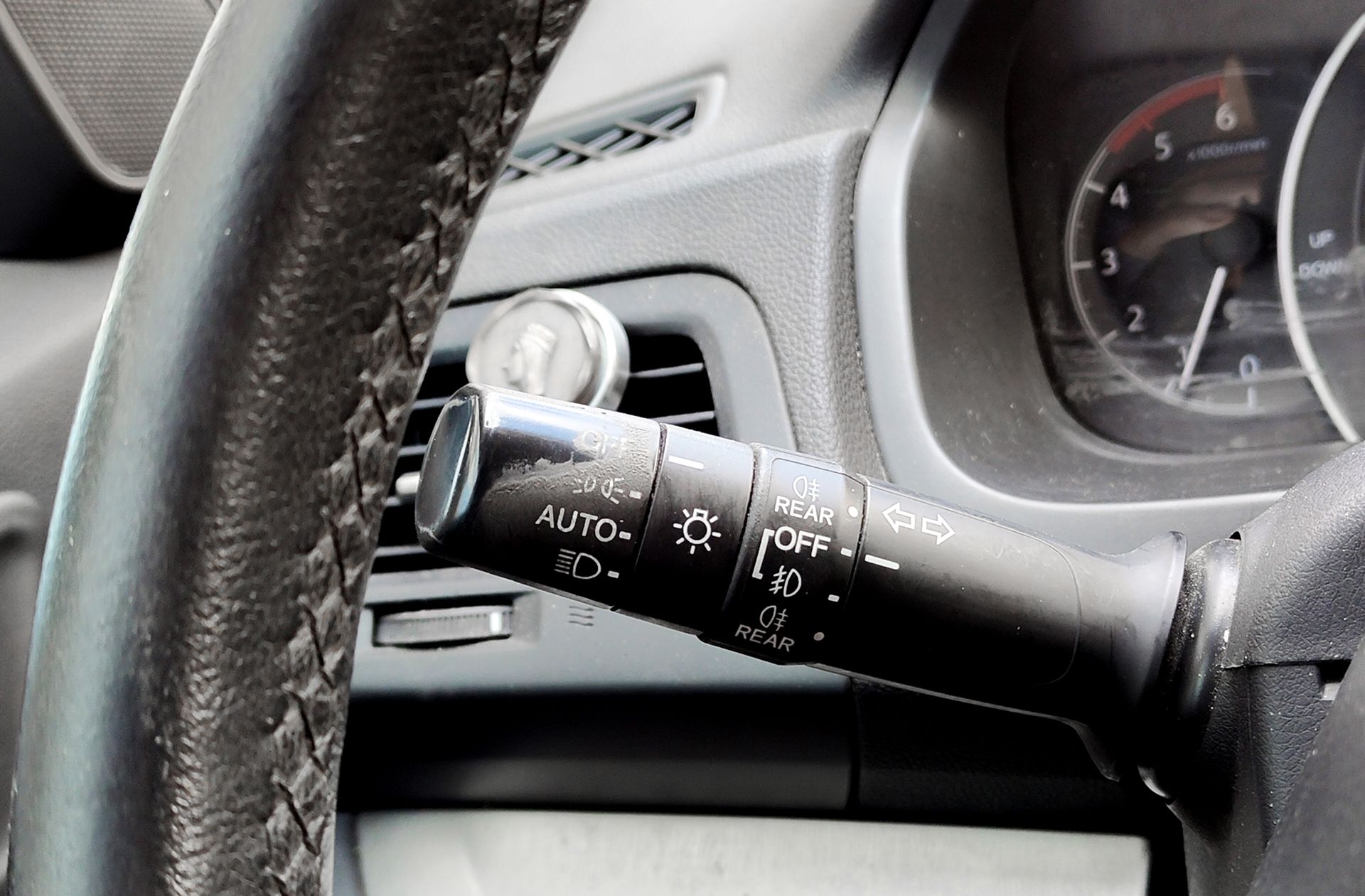 Honda CR-V 2.2 I-DTEC Executive AWD - foto 25