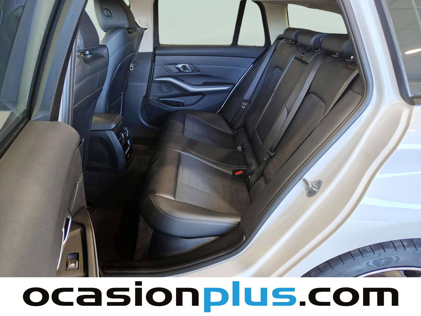 Foto asientos traseros BMW Serie 3 BMW Serie 3 318d Touring (150 CV)