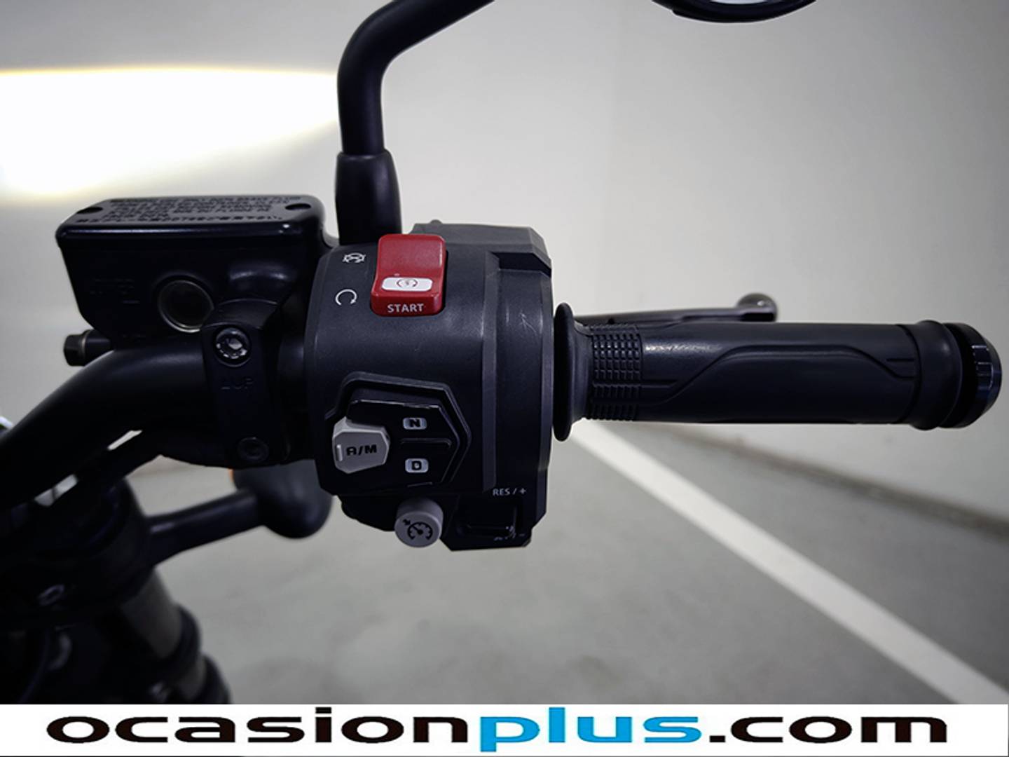 Foto Honda CMX1100 REBEL Honda CMX1100 REBEL (35 KW)