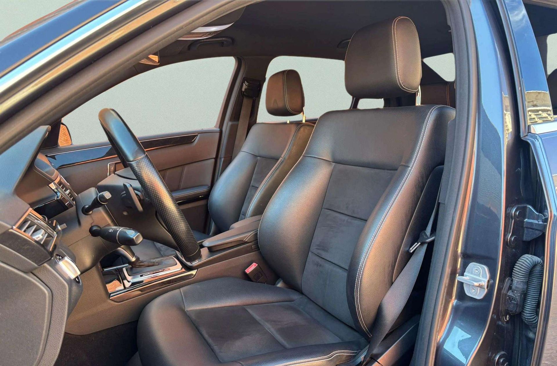 Mercedes-Benz Clase E E 220 CDI Blue Efficiency Avantgarde Pack AMG - foto 11