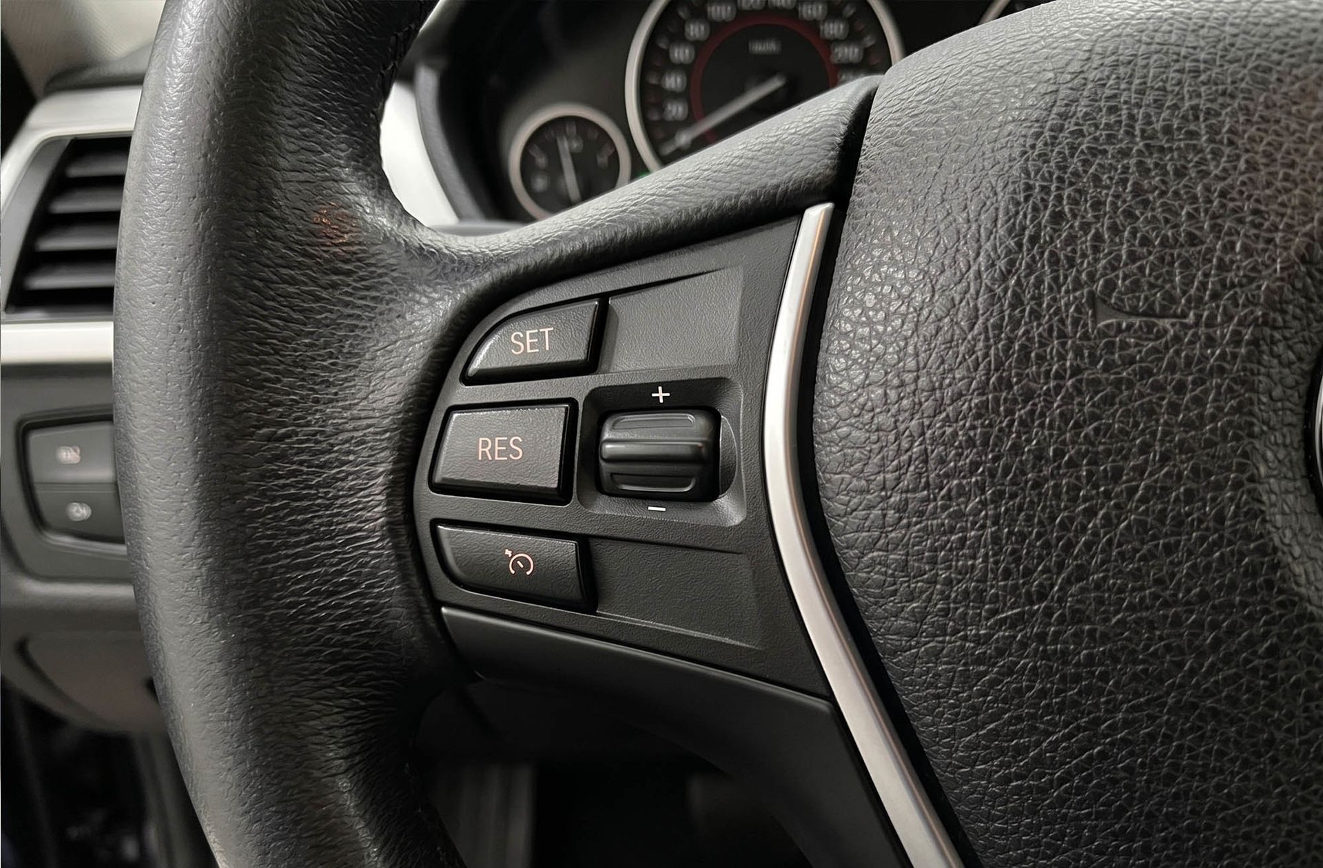 BMW Serie 3 318d Touring - foto 26
