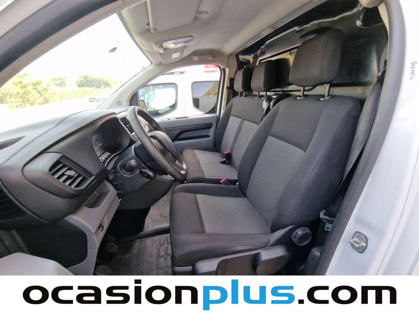 Foto asientos delanteros Peugeot Expert Peugeot Expert Furgon BlueHDi 120 S&S Pro Standard (120 CV)