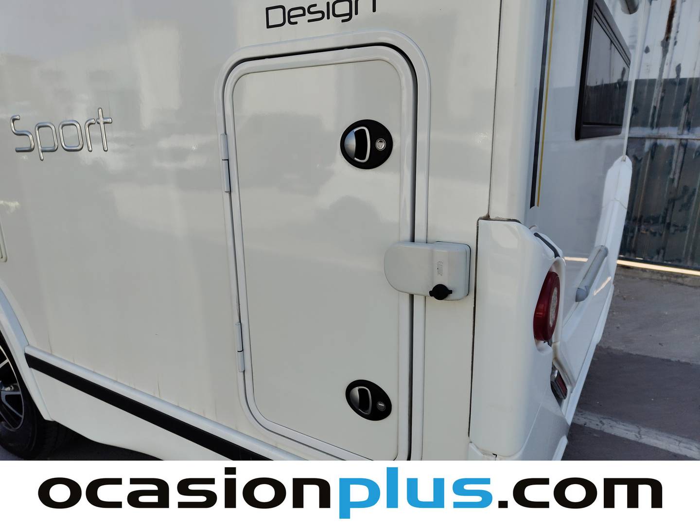 Benimar Sport 323 Benimar Sport 323 Design (150 CV) 7 Plazas de segunda mano