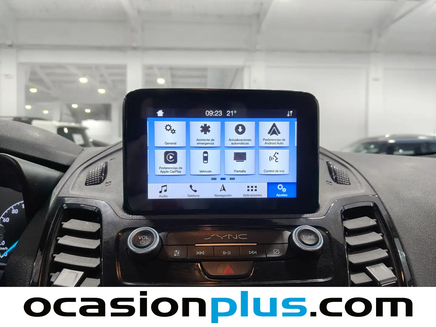 Foto Ford Grand Tourneo Connect Ford Grand Tourneo Connect 1.5 TDCi Titanium PowerShift  (120 CV)