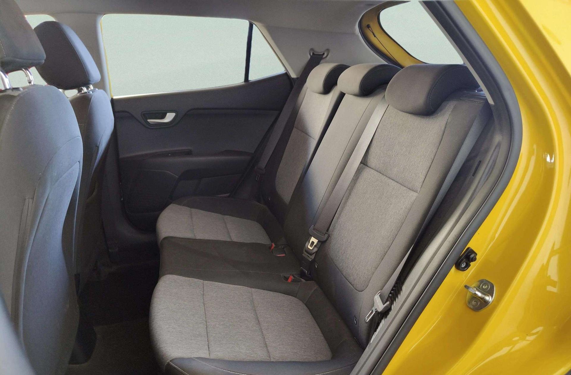 Kia Stonic 1.0 T-GDi MHEV iMT Concept - foto 10