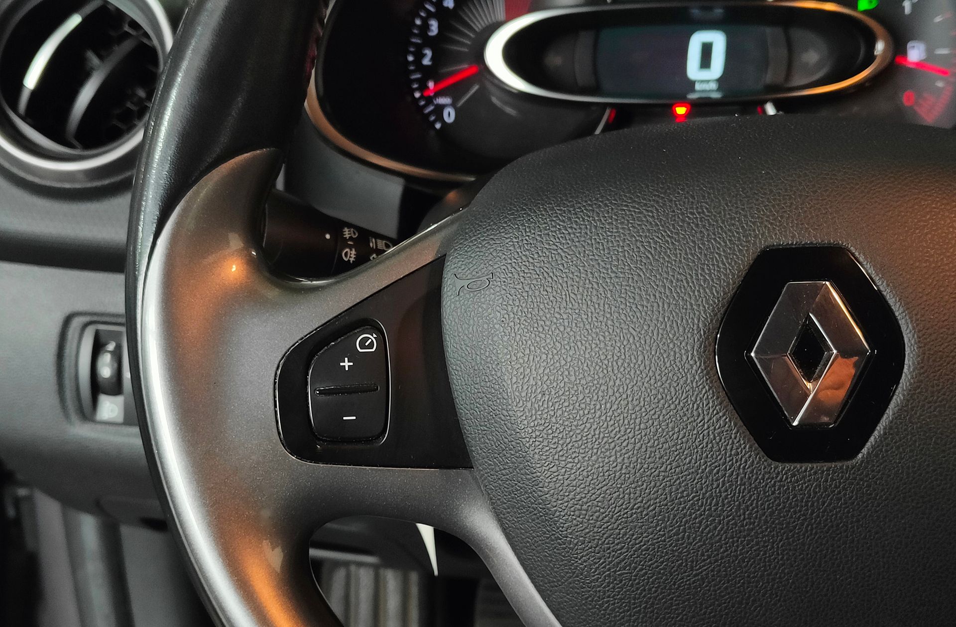 Renault Clio Limited Energy TCe - foto 24