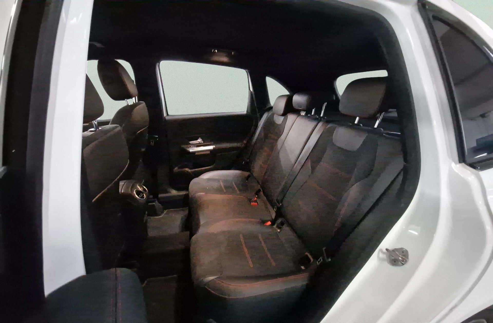 Mercedes-Benz Clase B 200 d - foto 13
