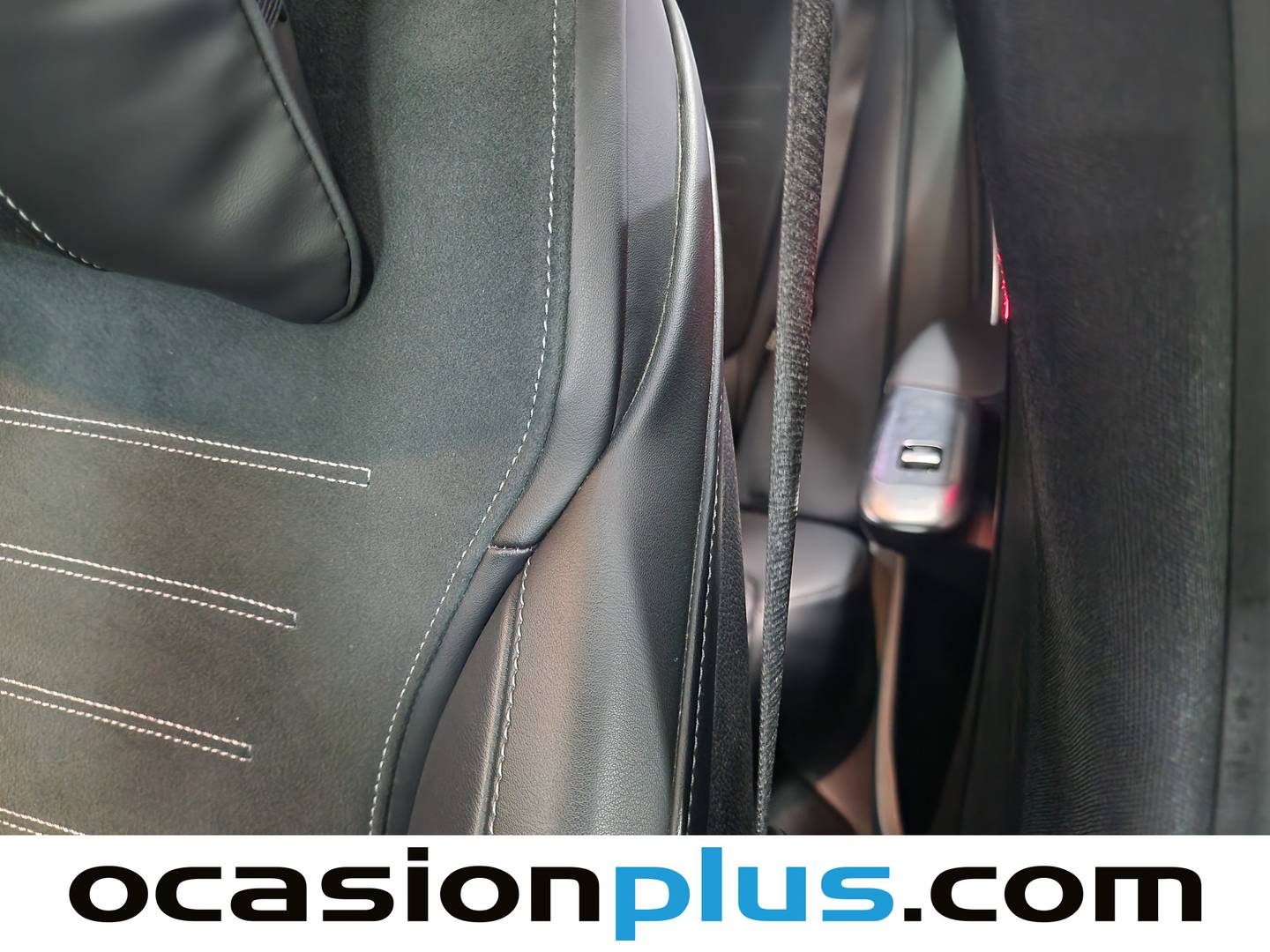 Extras y acabados del Mercedes Clase C Mercedes Clase C 220 d (200 CV) Pack AMG