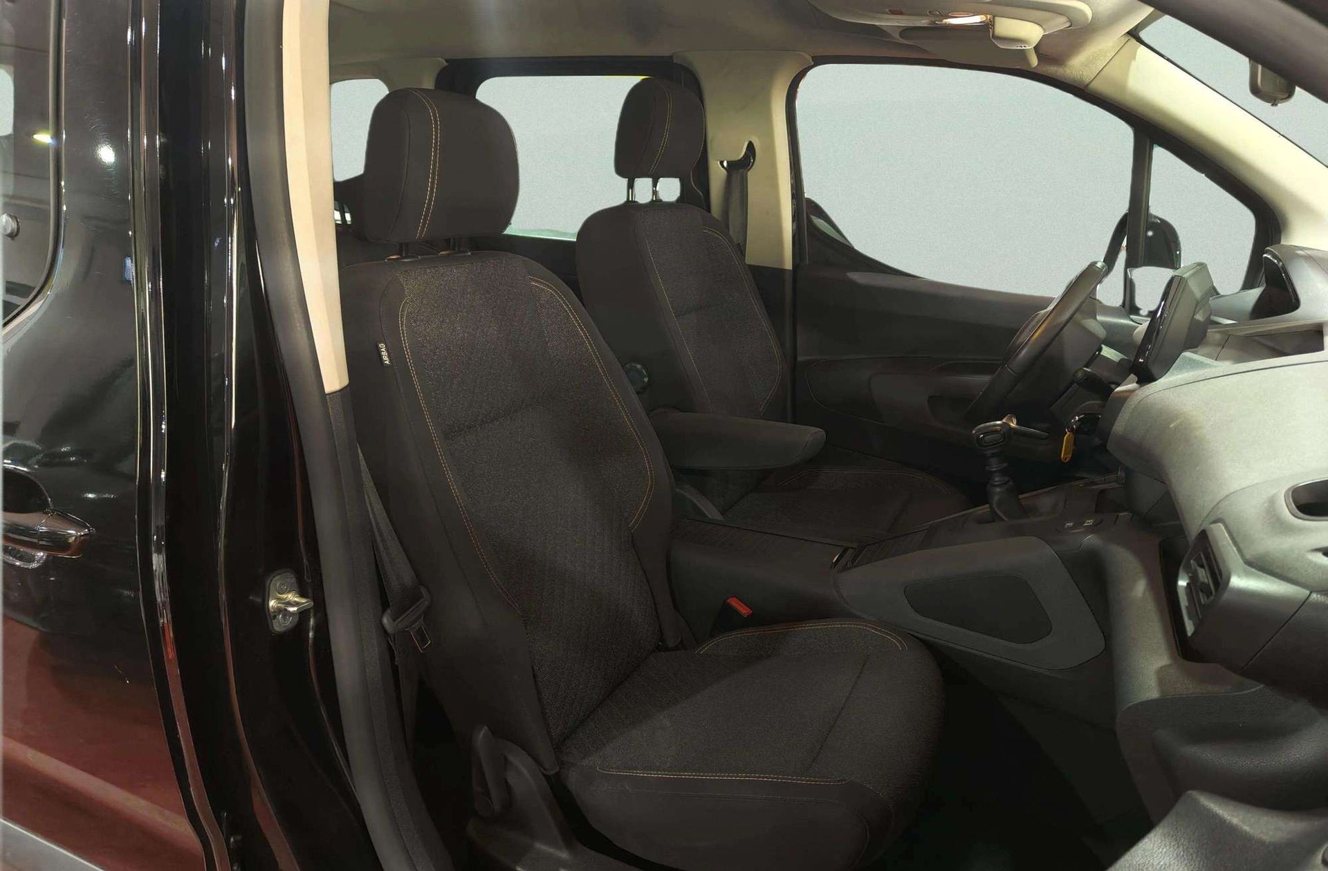 Peugeot Rifter BlueHDi 100 Allure - foto 18