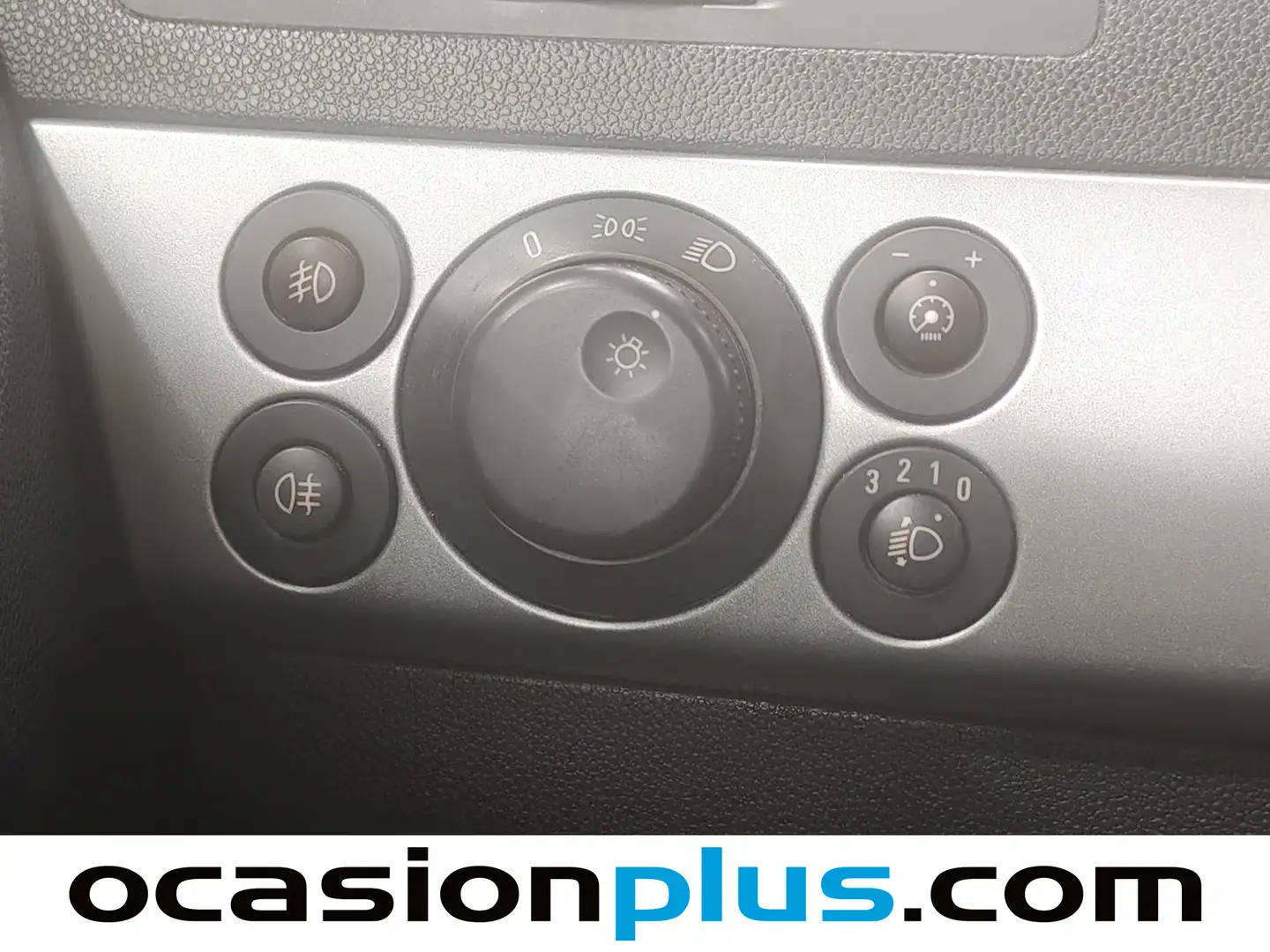 Foto Opel Astra Opel Astra 1.6 GTC Sport (115 CV)