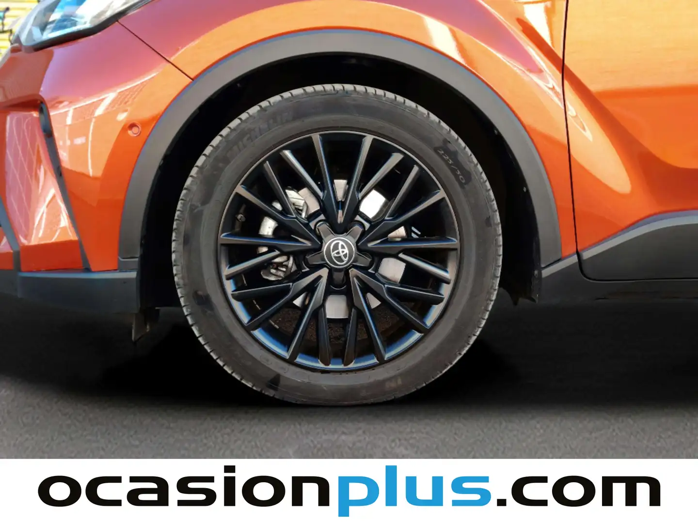 Foto Toyota C-HR Toyota C-HR 180H Kaji Edition (184 CV)