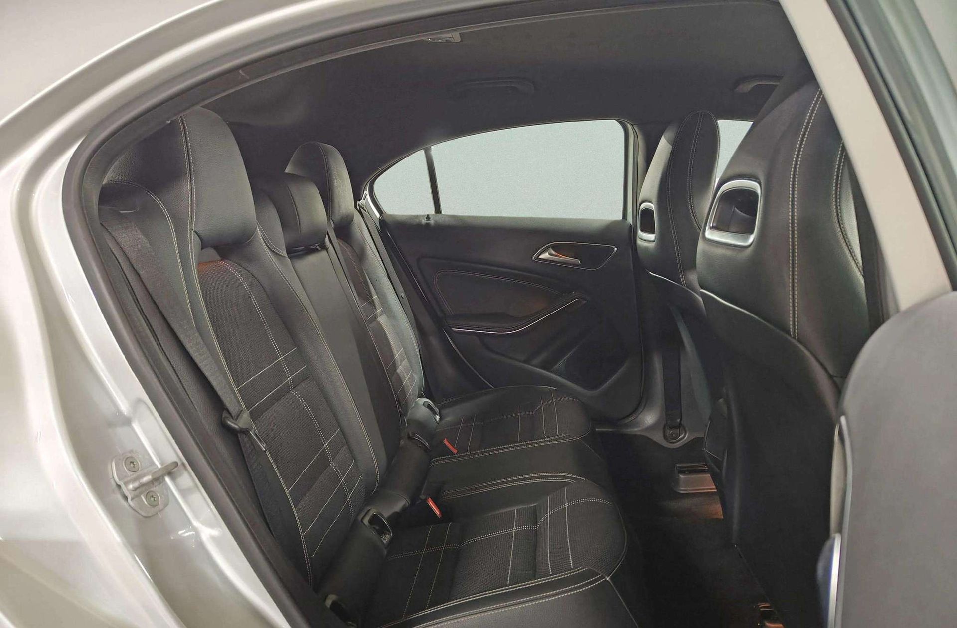 Mercedes-Benz Clase A 180 CDI Blue Efficiency Urban - foto 13