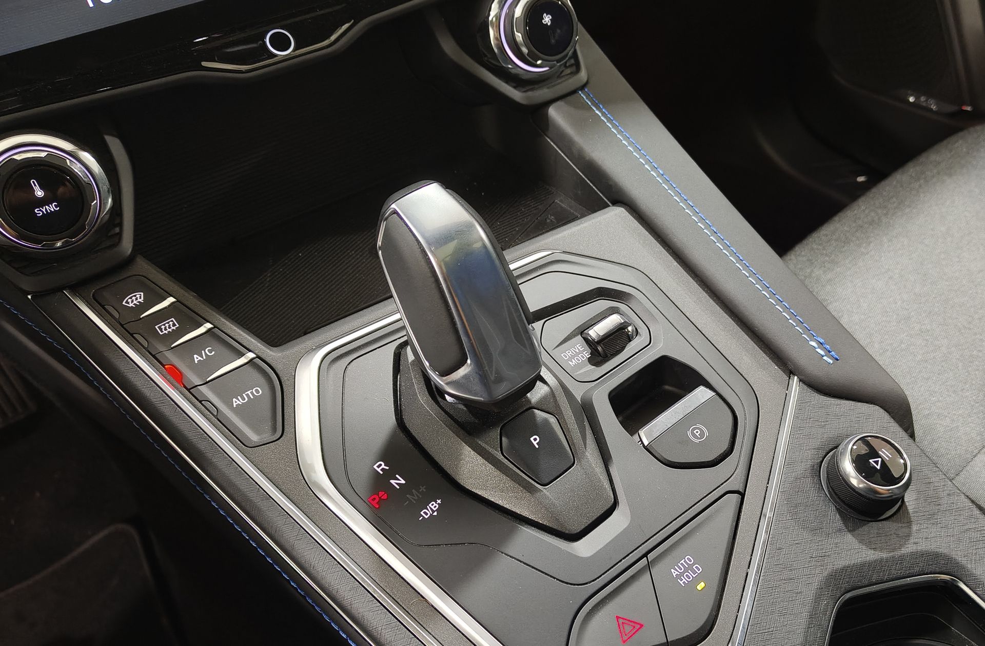 Lynk & Co 01 1.5 PHEV - foto 5