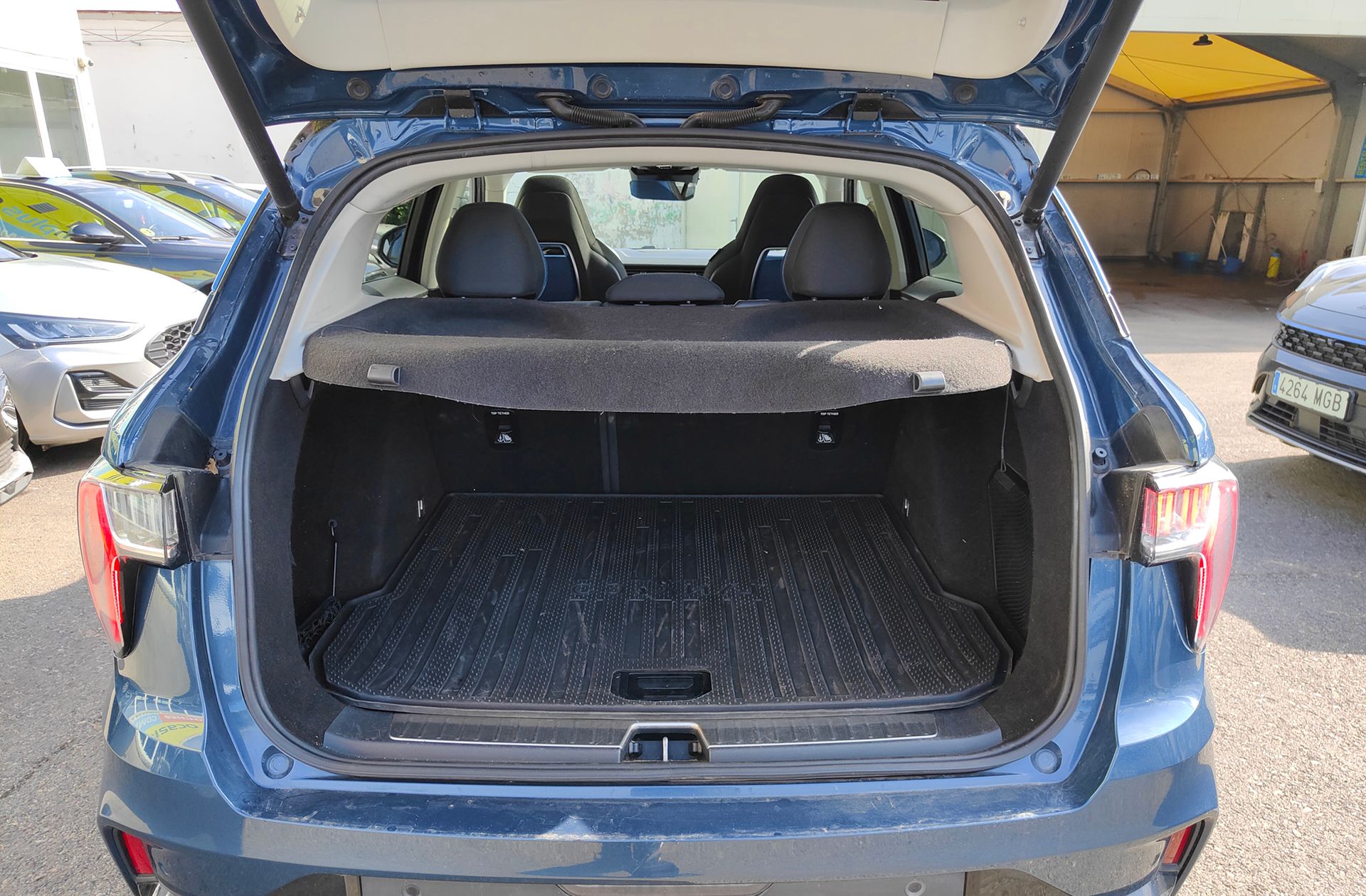 Lynk & Co 01 1.5 PHEV - foto 18