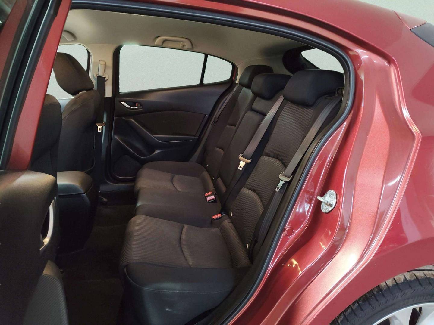 Foto Mazda Mazda3 Mazda Mazda 3 1.5 DE MT Luxury+Nav SportSedan (105 CV)