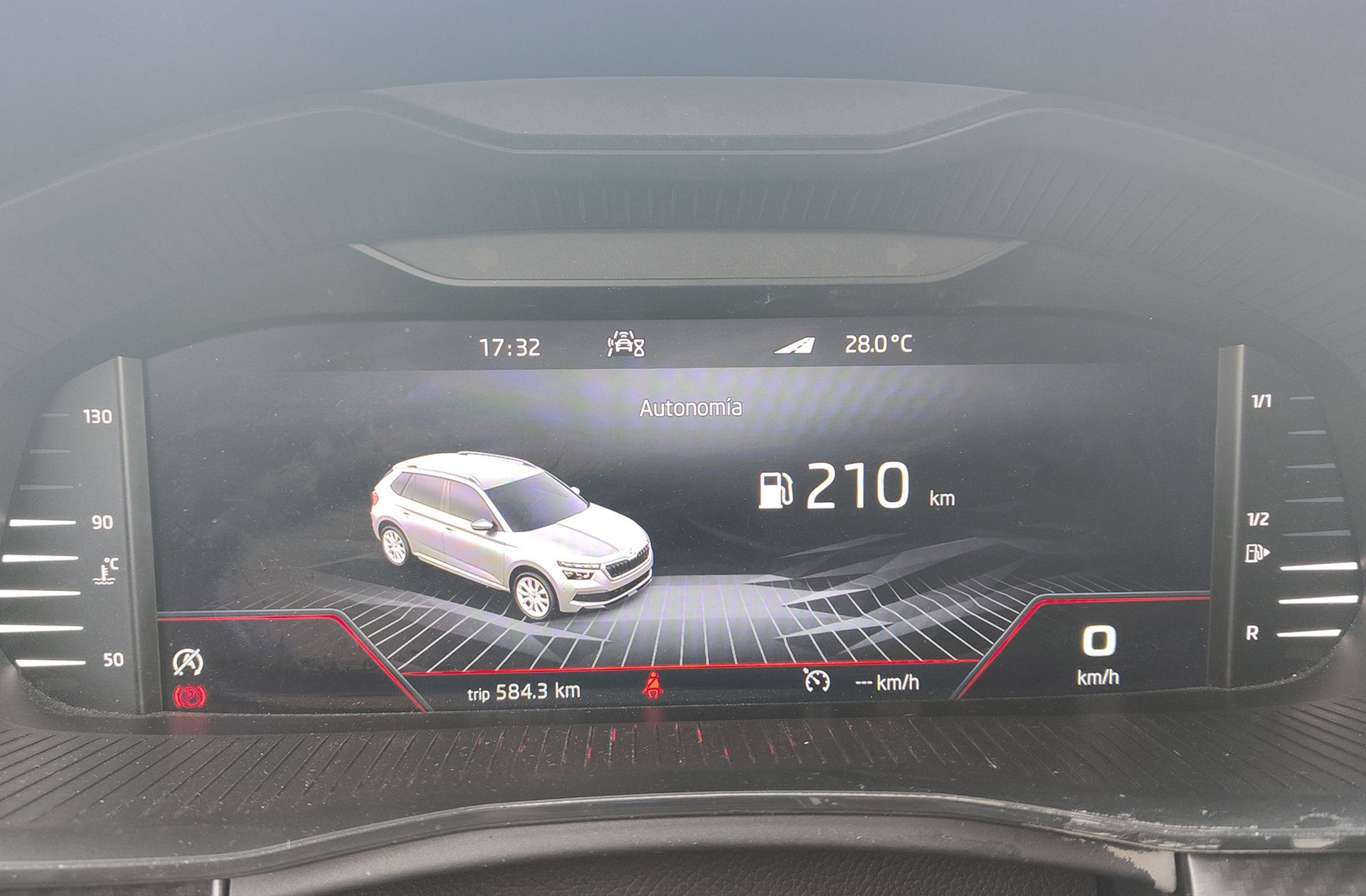 Škoda Kamiq 1.5 TSI Montecarlo - foto 26