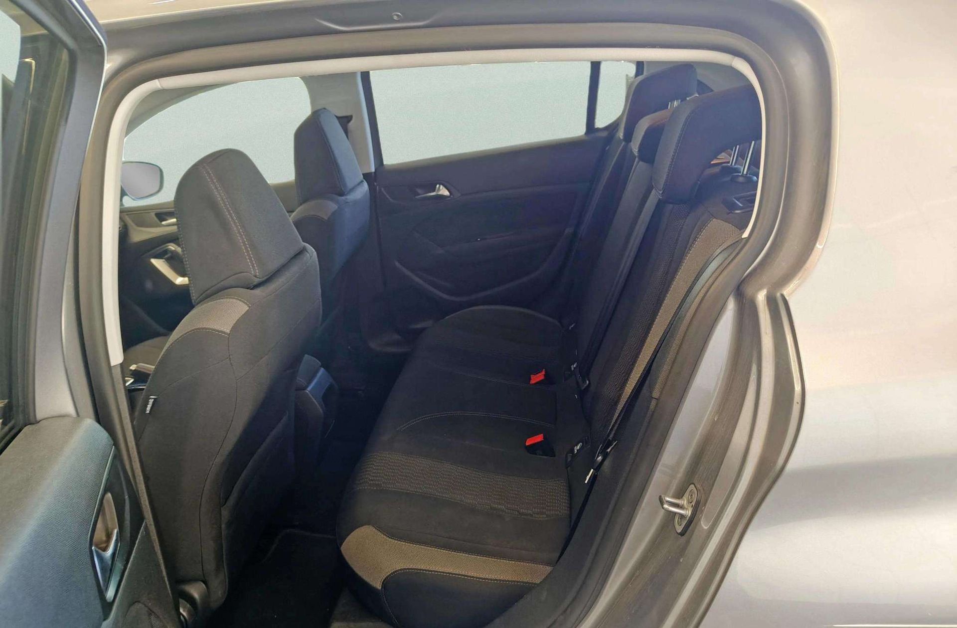 Peugeot 308 PureTech 130 Style - foto 10