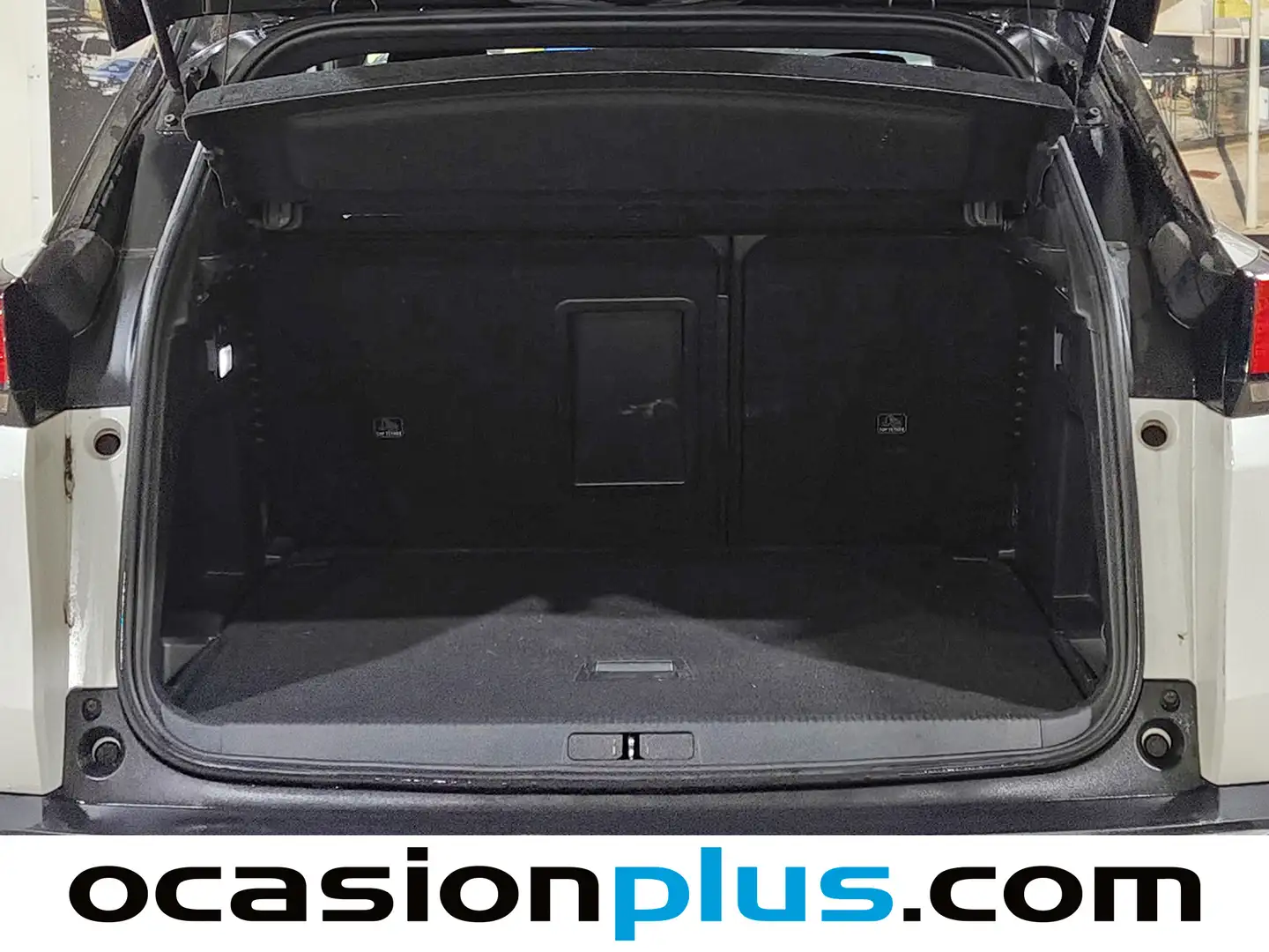 Foto Peugeot 3008 Peugeot 3008 BlueHDI 130 S&S GT Line EAT8 (130 CV)