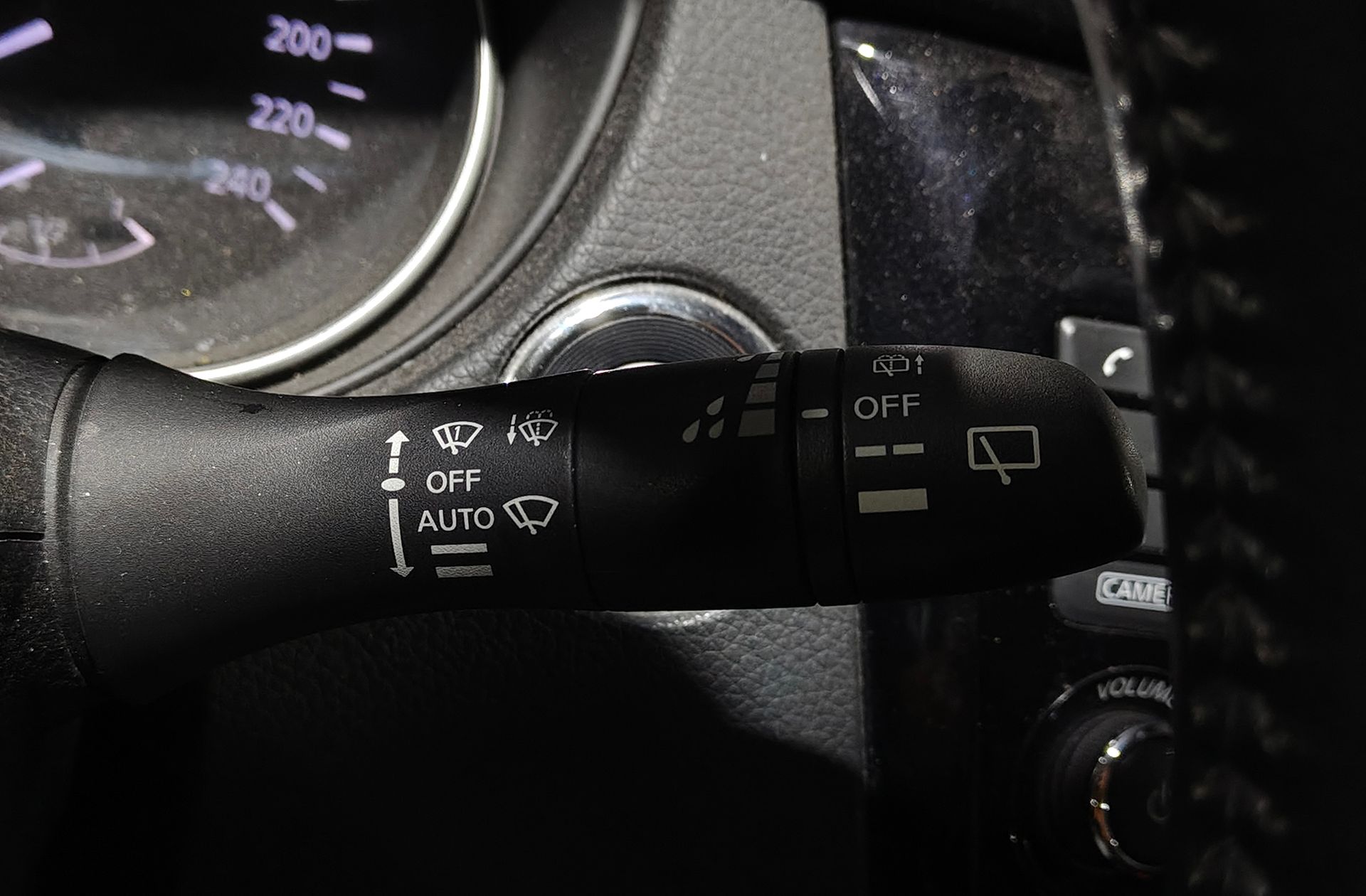 Nissan Qashqai DIG-T 115 N-Connecta - foto 26