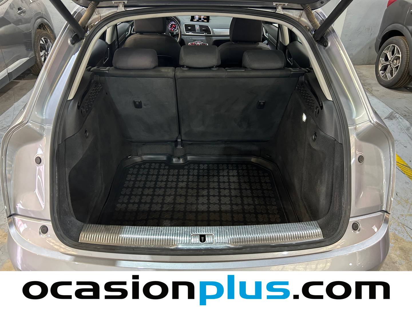 Foto Audi Q3 Audi Q3 design edition 2.0 TDI (150 CV)