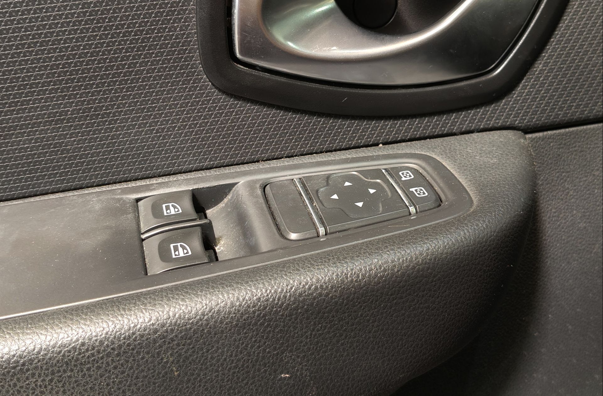 Renault Clio Limited Energy TCe - foto 33