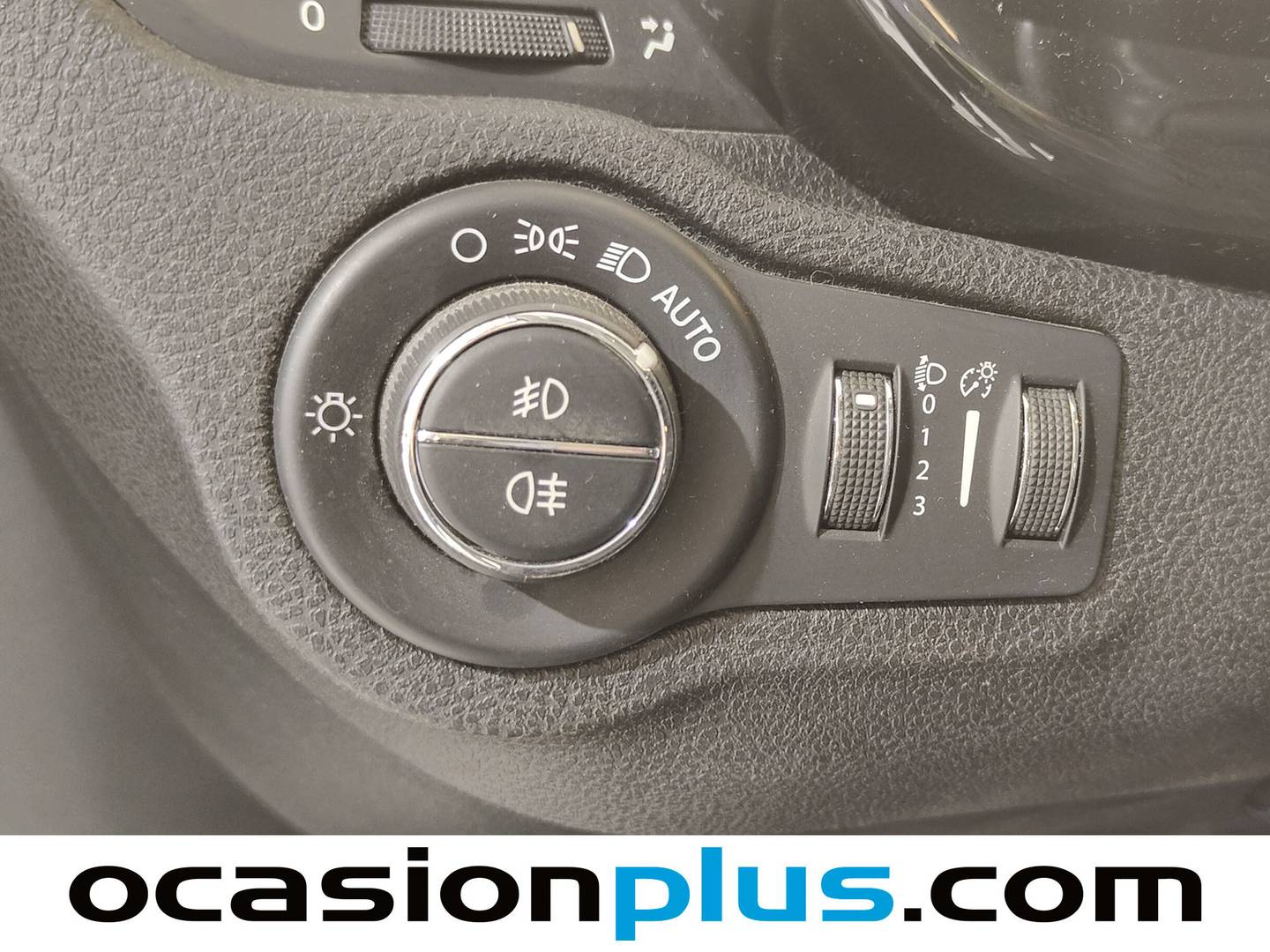 Extras y acabados del Fiat 500X Fiat 500X 1.4 MultiAir Pop Star 4x2 (140 CV)