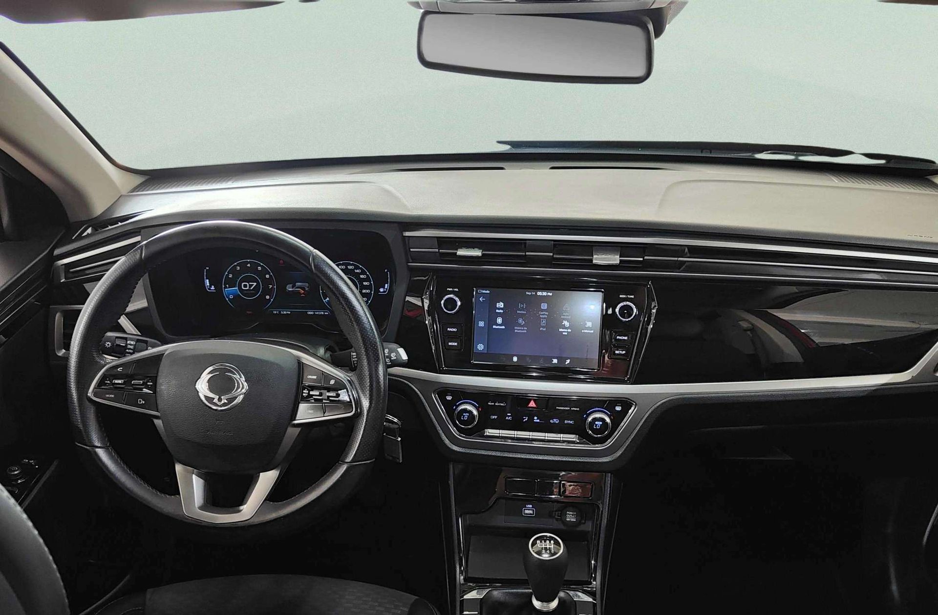 SsangYong Korando G15T LP Premium - foto 6