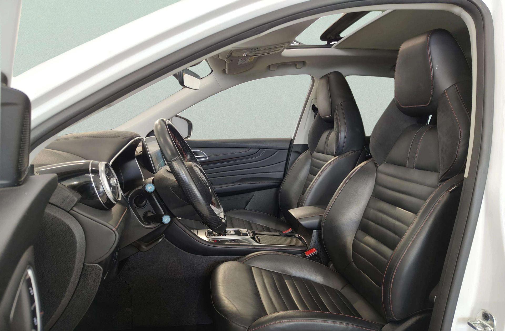 MG HS 1.5 Turbo GDI Luxury DCT - foto 10