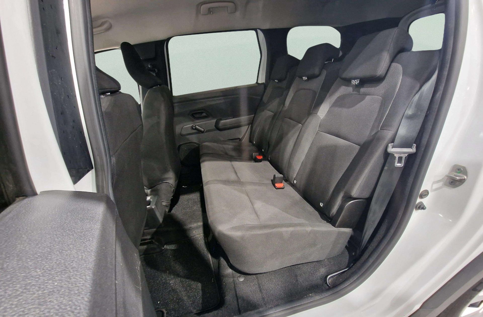 Dacia Jogger Essential ECO-G - foto 9