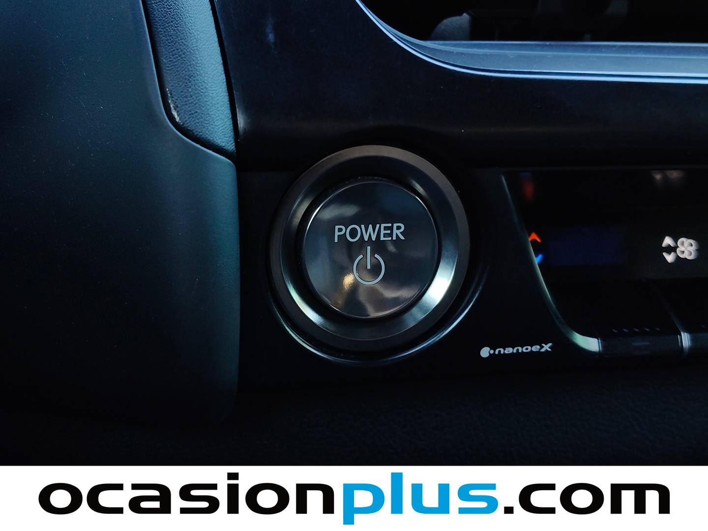 Foto Lexus UX Lexus UX 300h (199 CV)