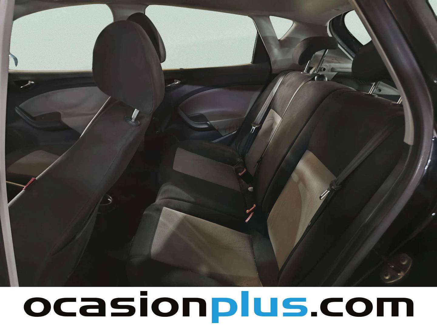 Foto asientos delanteros Seat Ibiza Seat Ibiza 1.6 TDI Style (105 CV)