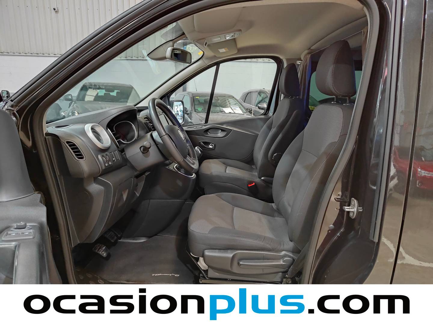 Foto asientos traseros Fiat Talento Fiat Talento 2.0 EcoJet LX  (145 CV) 8 PLAZAS