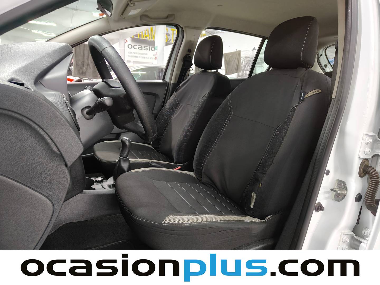 Foto asientos delanteros Dacia Sandero Dacia Sandero 1.0 Stepway Essential  (73 CV)