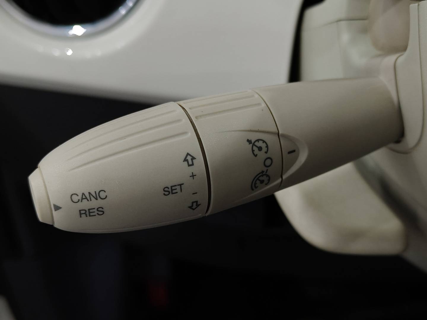 Foto Fiat 500 Fiat 500 1.2 8v Lounge (69 CV)