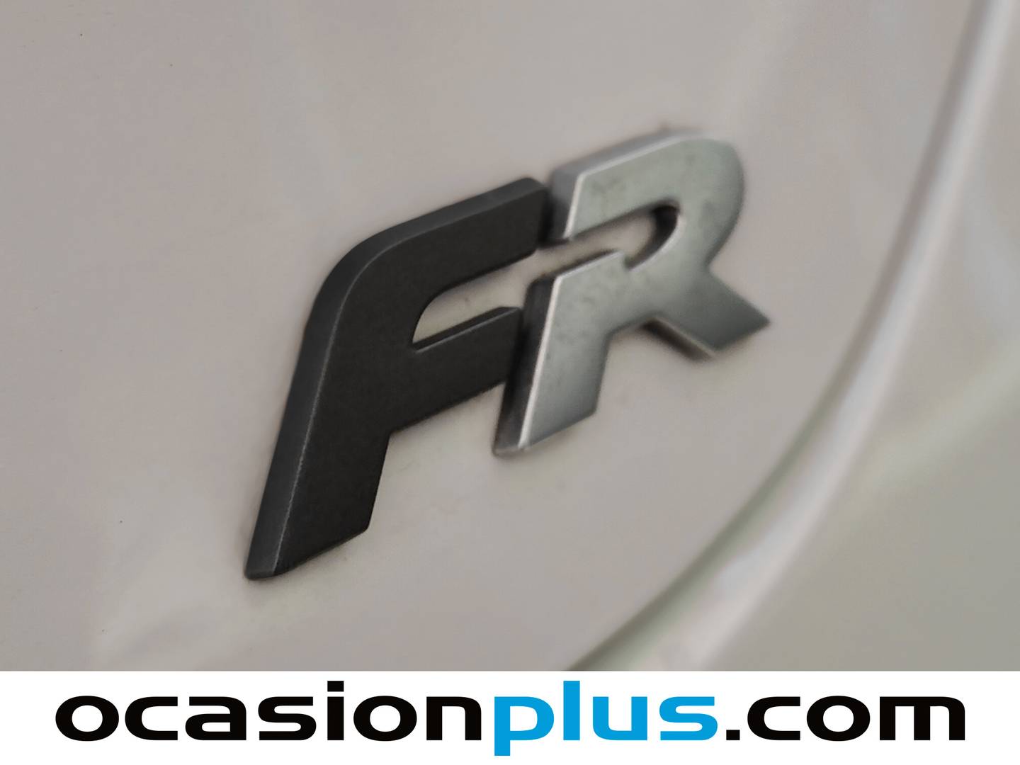 Seat León Seat León 1.0 eTSI S&S FR 25 Aniversario DSG (110 CV) de segunda mano