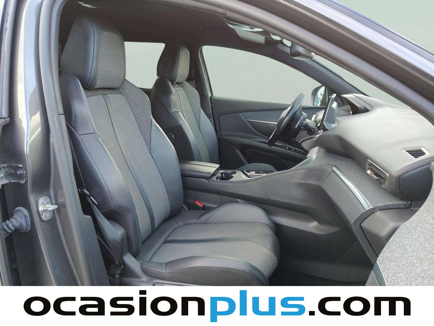 Foto Peugeot 5008 Peugeot 5008 PureTech 130 S&S Allure Pack EAT8 (130 CV) 7 plazas