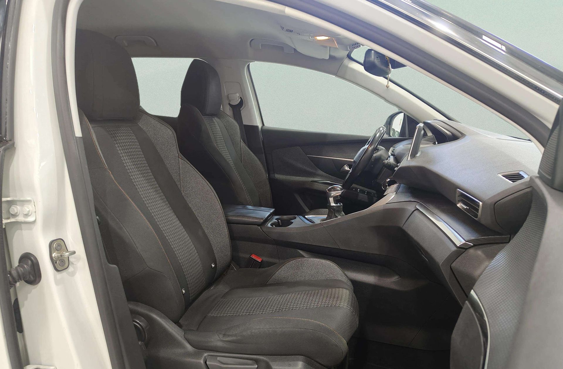 Peugeot 3008 PureTech 130 Active - foto 17