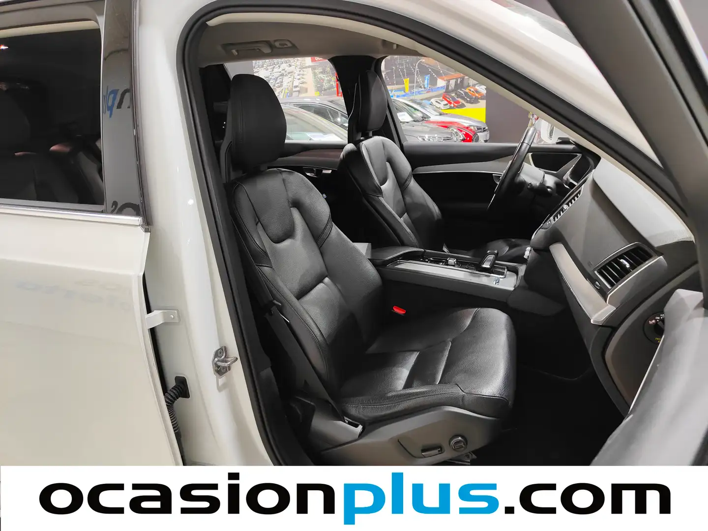 Foto Volvo XC90 Volvo XC90 T8 Business Plus AWD Auto (390 CV)