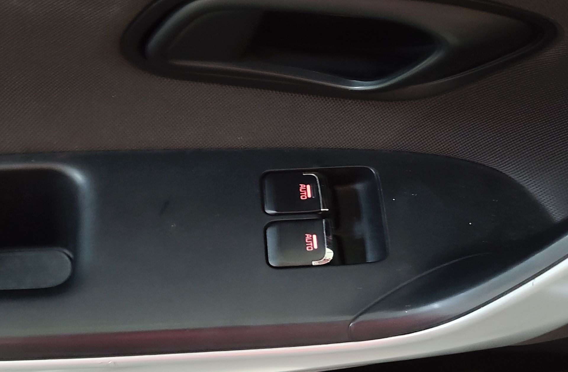 Kia Ceed 1.4 CRDi WGT Business - foto 28