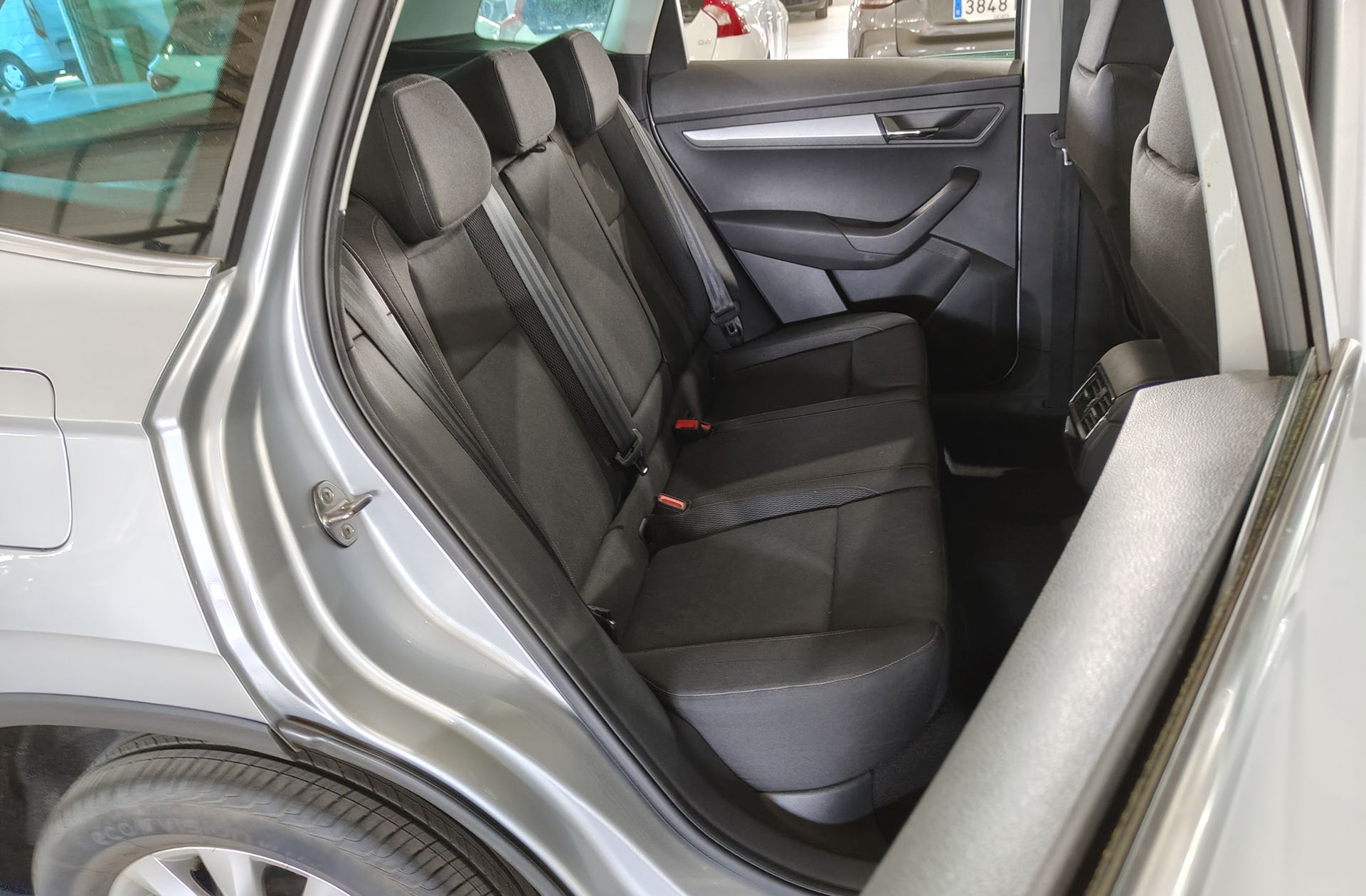 Škoda Karoq 2.0 TDI Ambition - foto 17