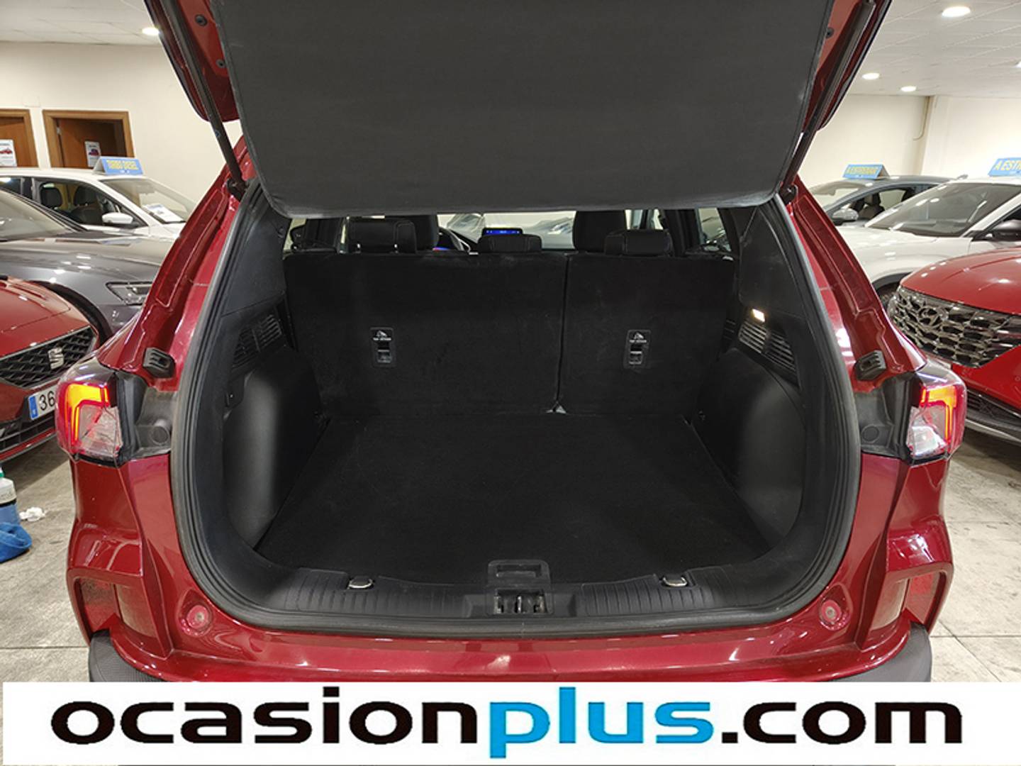 Foto Ford Kuga Ford Kuga 1.5 EcoBlue Trend (120 CV)