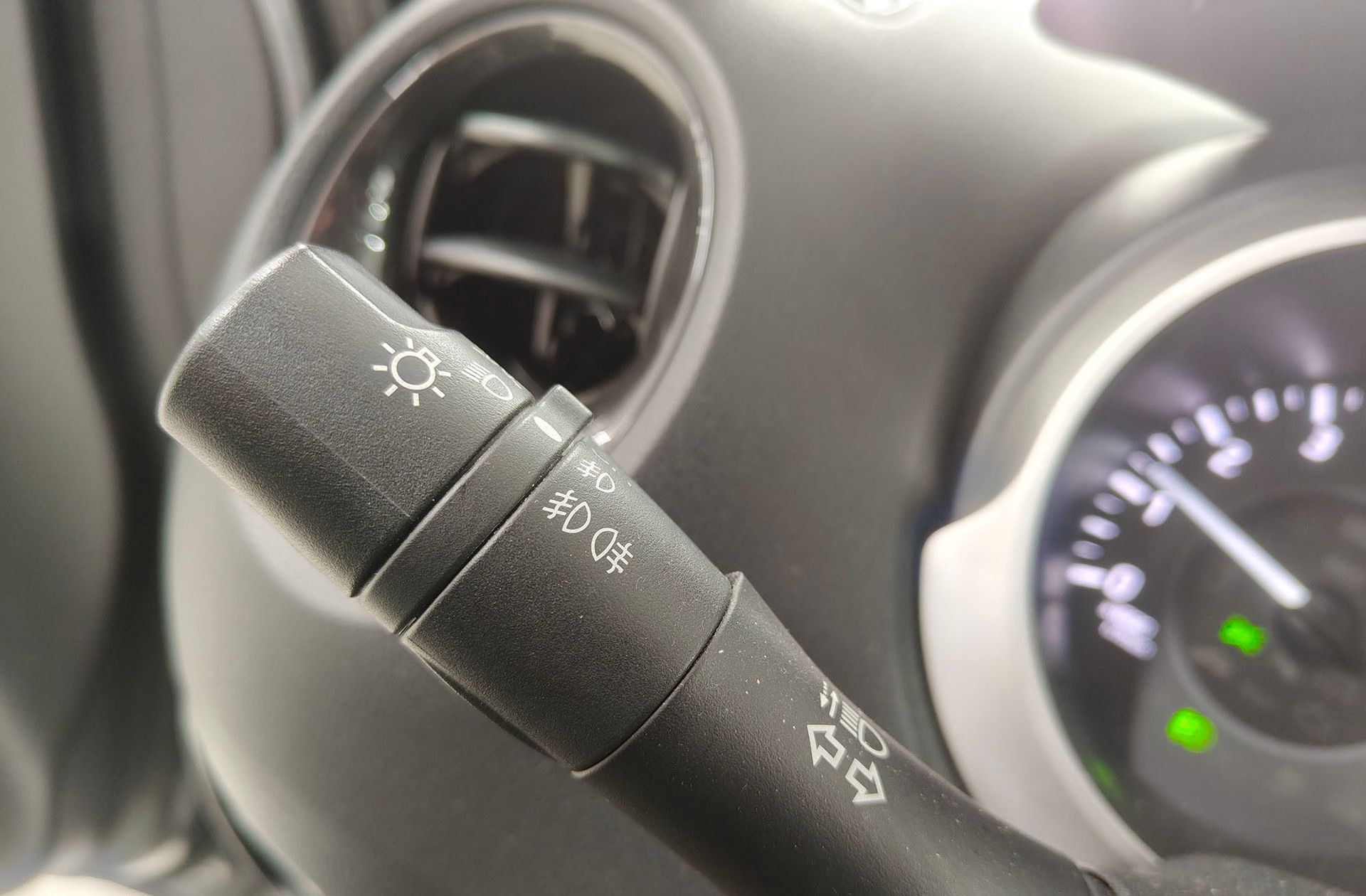 Nissan Juke G N-Connecta CVT - foto 27