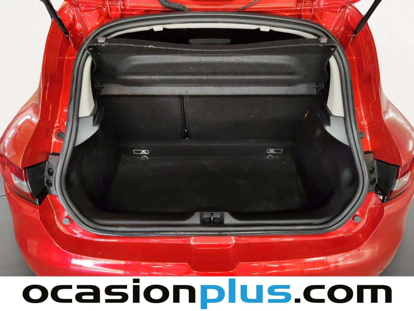 Fotos maletero Renault Clio Renault Clio Limited 1.2 16v (75 CV)