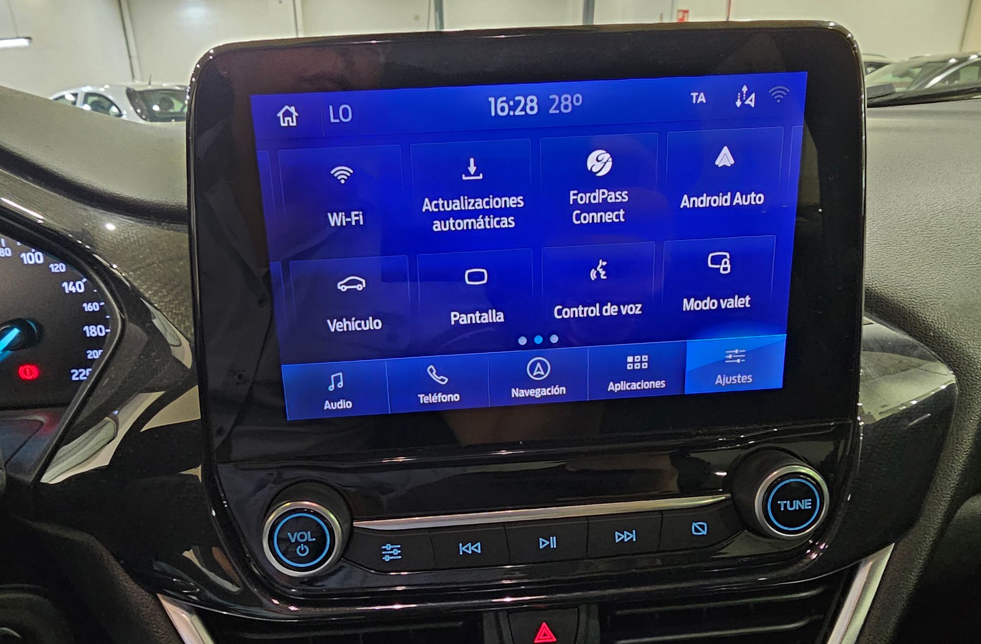 Ford Puma 1.0 EcoBoost Titanium - foto 8