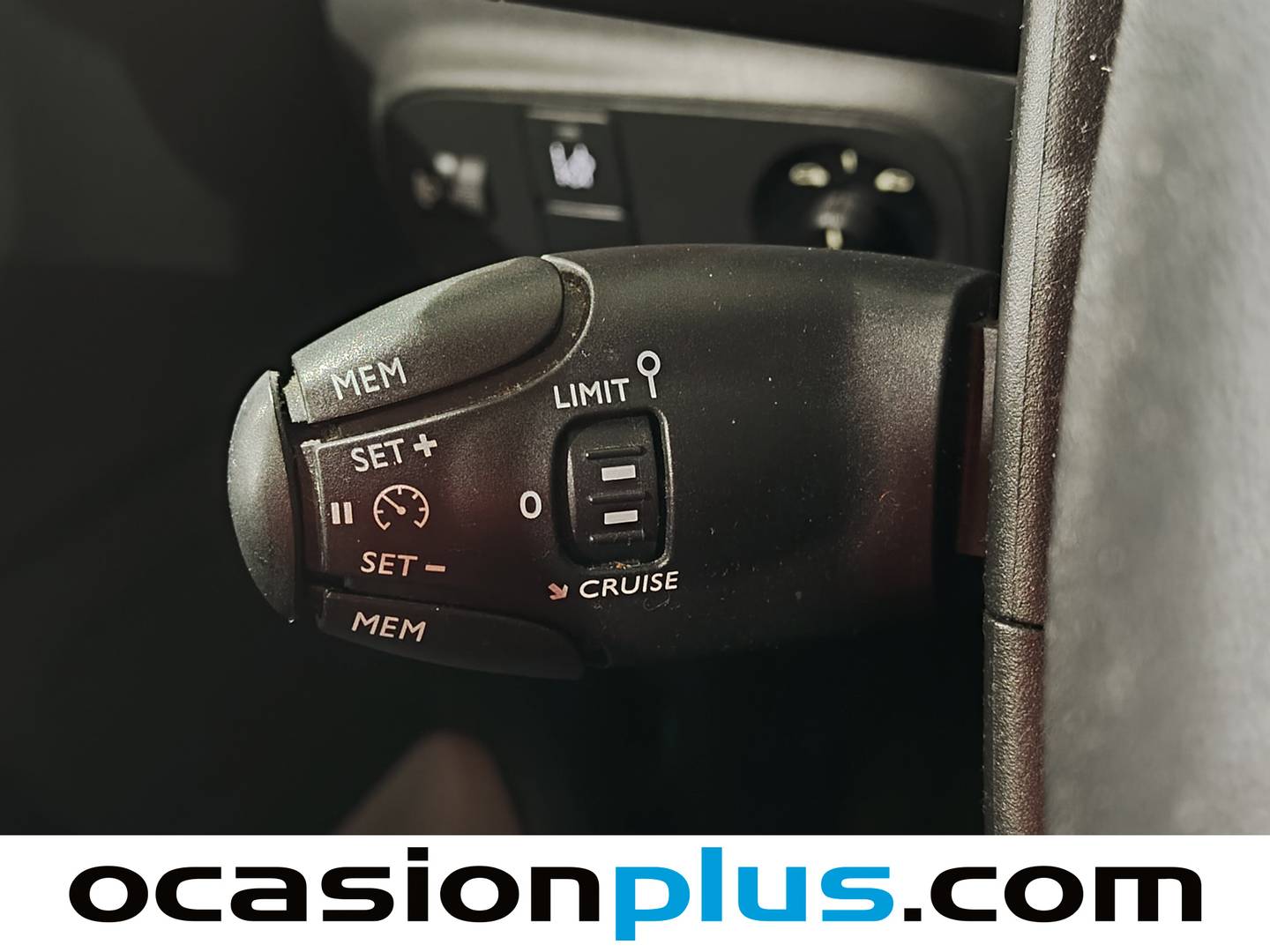 Extras del Citroën C3 Citroën C3 BlueHDi 100 S&S FEEL (99 CV)