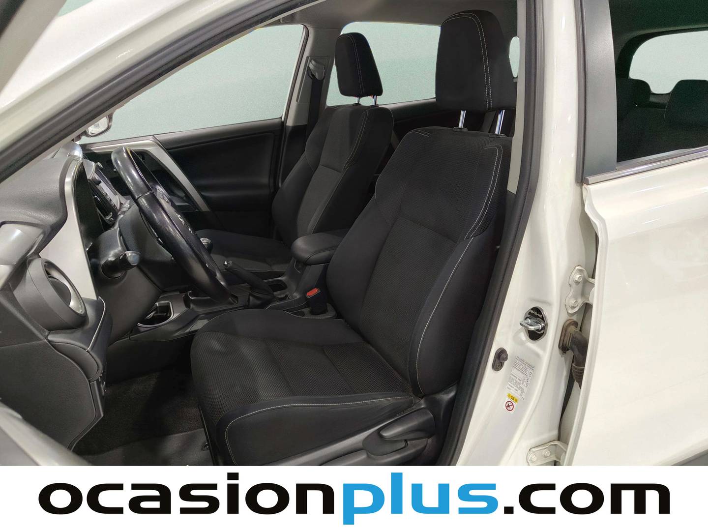Foto asientos delanteros Toyota Rav4 Toyota Rav4 150D 2WD Advance (143 CV)